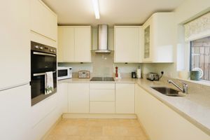KITCHEN- click for photo gallery